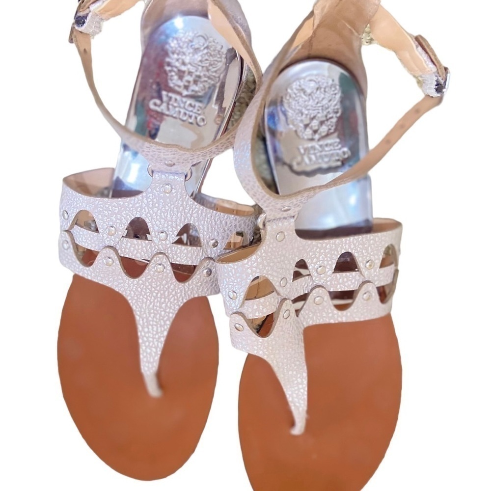 Vince Camuto  gladiator leather sandal metalllic champagne silver flat wedge 7.5 - Picture 3 of 10